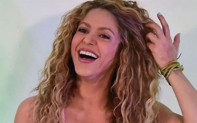 Shakira Impacta Con Sus Curvas En Bikini Primera Vuelta Noticias