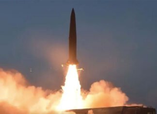 Estados Unidos lanza misil balístico al océano Pacífico